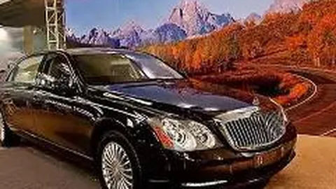 沙溢夜放军艺校草旧照，自嘲遭校友沈腾打趣