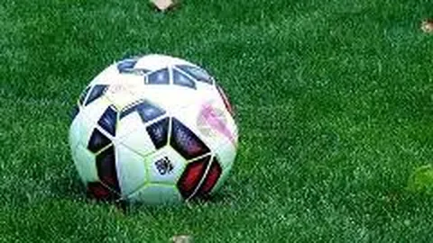 这群青年齐聚中国最浪漫节日之地