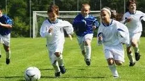 AC米蘭兩球逆勝 巴塞羅那點球戰敗退